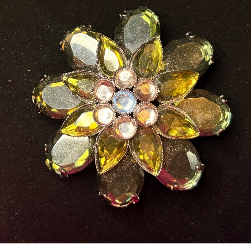 Vintage Style Layered Flower Brooch Olive Green Chartreuse Iridescent Statement - Picture 5 of 7